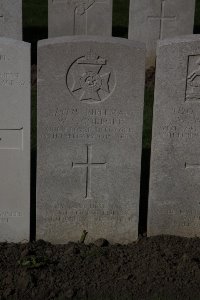 Lijssenthoek Military Cemetery - Godbolt, W S