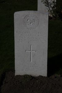 Lijssenthoek Military Cemetery - Gore, Robert Clements