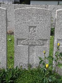Lijssenthoek Military Cemetery - Gothard, S