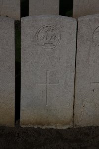 Lijssenthoek Military Cemetery - Grace, Eric Arthur