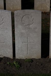 Lijssenthoek Military Cemetery - Graham, John Reginald