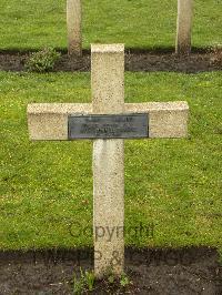 Lijssenthoek Military Cemetery - Grand, Leonard