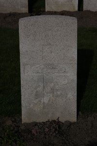 Lijssenthoek Military Cemetery - Grandage, William Briggs