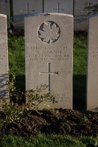 Lijssenthoek Military Cemetery - Grant, George Alexander