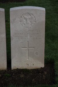 Lijssenthoek Military Cemetery - Grant, Robert Henderson