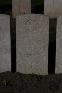 Lijssenthoek Military Cemetery - Gray, J