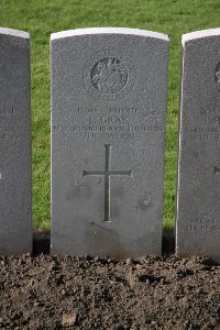 Lijssenthoek Military Cemetery - Gray, L