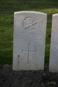 Lijssenthoek Military Cemetery - Greaves, Montague