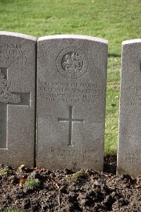 Lijssenthoek Military Cemetery - Greaves, Wilfred Edward