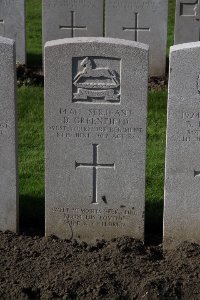 Lijssenthoek Military Cemetery - Greenfield, David