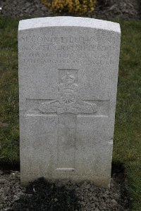 Lijssenthoek Military Cemetery - Greenfield, Gerald Henry