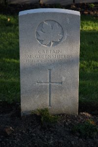 Lijssenthoek Military Cemetery - Greenshields, M
