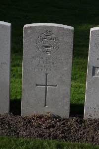 Lijssenthoek Military Cemetery - Greig, John