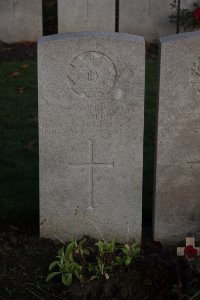 Lijssenthoek Military Cemetery - Griffin, R