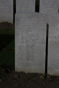 Lijssenthoek Military Cemetery - Guise, Wallace Rawson