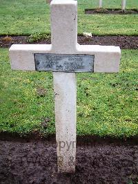 Lijssenthoek Military Cemetery - Guitard, Antoine