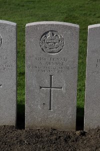 Lijssenthoek Military Cemetery - Gunner, A
