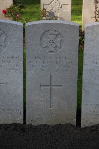 Lijssenthoek Military Cemetery - Guy, John Edwards