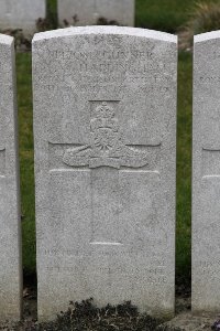 Lijssenthoek Military Cemetery - Haddingham, Albert William