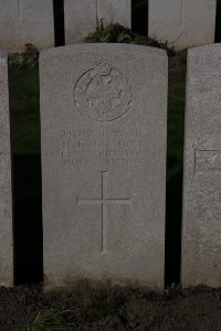 Lijssenthoek Military Cemetery - Halliday, M F