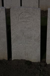 Lijssenthoek Military Cemetery - Hamer, E W