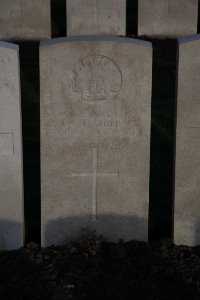 Lijssenthoek Military Cemetery - Hamill, James