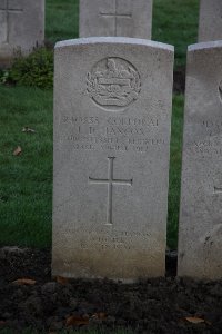 Lijssenthoek Military Cemetery - Hancox, L D