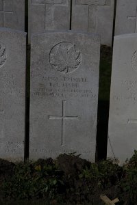 Lijssenthoek Military Cemetery - Hand, Reginald Lee