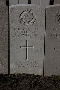 Lijssenthoek Military Cemetery - Hare, Albert