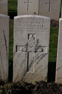 Lijssenthoek Military Cemetery - Hargreaves, Walter