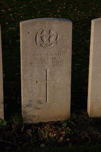 Lijssenthoek Military Cemetery - Harris, W L