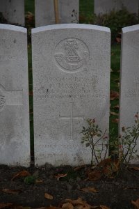 Lijssenthoek Military Cemetery - Harrison, Norman