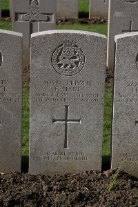 Lijssenthoek Military Cemetery - Hart, F
