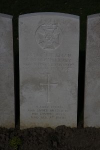 Lijssenthoek Military Cemetery - Harvey, George