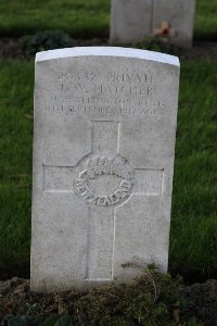 Lijssenthoek Military Cemetery - Hatcher, Thomas William