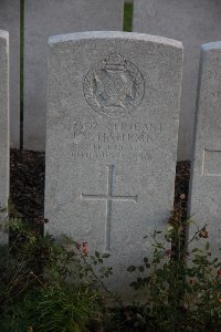Lijssenthoek Military Cemetery - Hathorn, J M