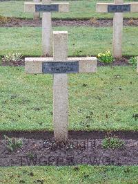 Lijssenthoek Military Cemetery - Hatinguais, Marcel