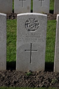 Lijssenthoek Military Cemetery - Haveyard, S