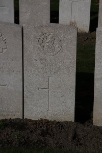 Lijssenthoek Military Cemetery - Hawkes, G L