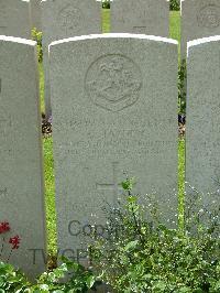 Lijssenthoek Military Cemetery - Hayden, Ernest