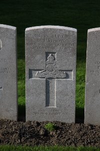 Lijssenthoek Military Cemetery - Hayhow, G