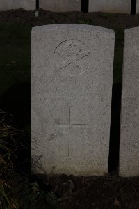 Lijssenthoek Military Cemetery - Hayton, J R
