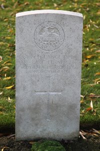 Lijssenthoek Military Cemetery - Heap, A E