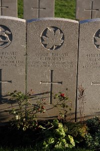 Lijssenthoek Military Cemetery - Hemond, Ernest