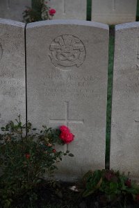Lijssenthoek Military Cemetery - Henfrey, C R