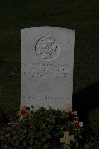 Lijssenthoek Military Cemetery - Henriques, P B G
