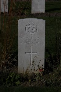 Lijssenthoek Military Cemetery - Herbert, Allan Douglas
