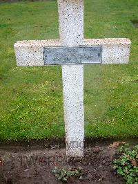 Lijssenthoek Military Cemetery - Herve, Georges