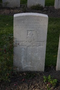 Lijssenthoek Military Cemetery - Hesson, W