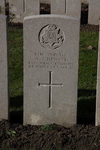 Lijssenthoek Military Cemetery - Hewitt, Arthur Thomas